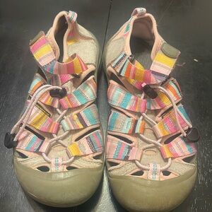 Keena hiking sandal water shoe